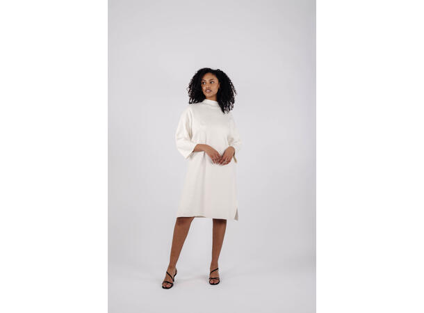 Sunisa Dress White XS Viscose knit dress with belt