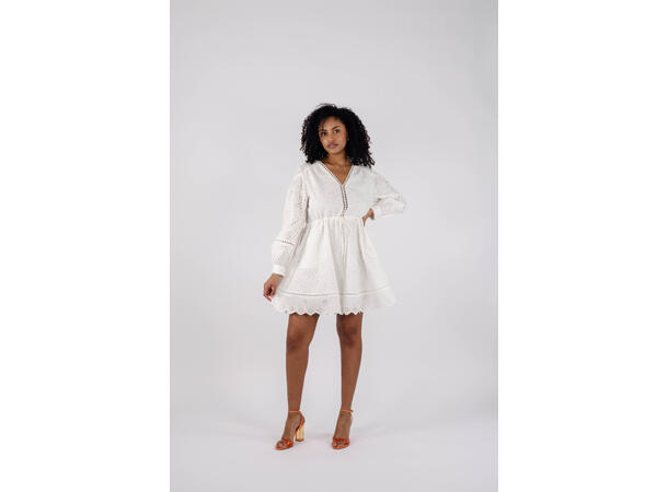 Jennie Dress White M Broderi anglaise dress 