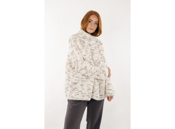 Nova Sweater Grey Spots L Alpaca t-neck sweater 