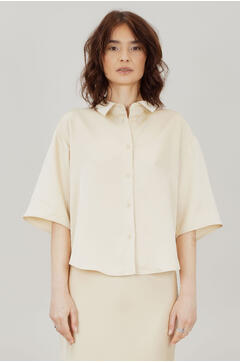 Kaya SS Shirt SS boxy satin shirt