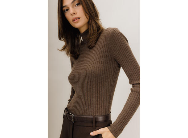 Mari Turtleneck Wood Burn S Merino rib turtle 