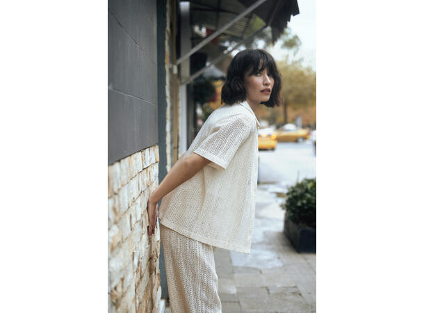 Melissa SS Shirt Cream L Loose crochet look SS shirt 