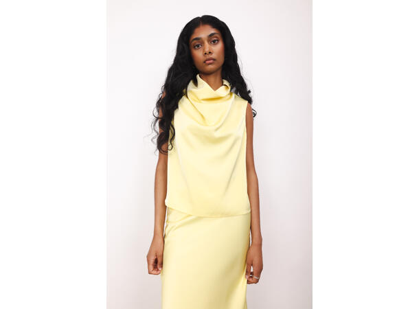 Ellinor Top Light Yellow M Satin watefall top 