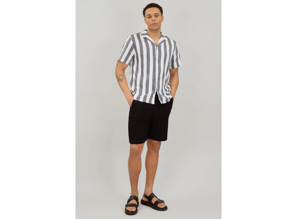 Timm Shorts Black M Wide cotton shorts 