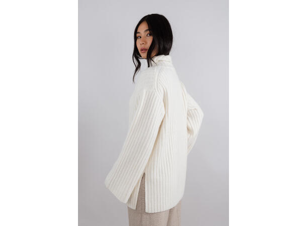 Vanya Sweater Dark Grey M Rib knit t-neck 