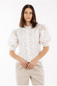 Giulia SS Blouse Lace detailed SS blouse