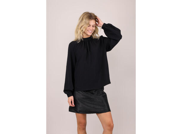 Urbi Blouse Black S Loose fit blouse with collar 