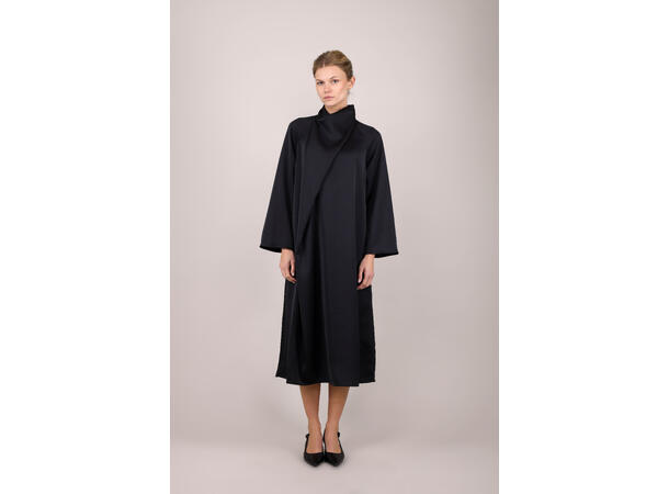 Garbo Dress Black M LS satin dress with twist 