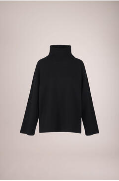 Maxima Sweater Loose turtleneck sweater