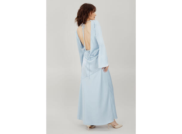 Sanne Dress Light Blue XL Satin dress with open back 
