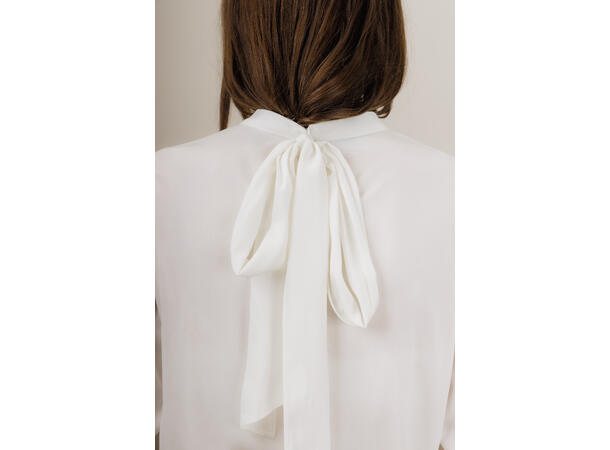 Jolanda Blouse White S Luxe loose fit blouse 